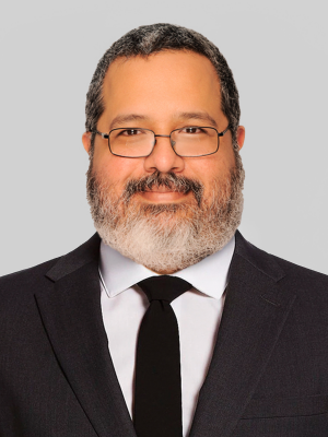 <b>Valmore Medina</b><br>VP Research, Strategy & Operations